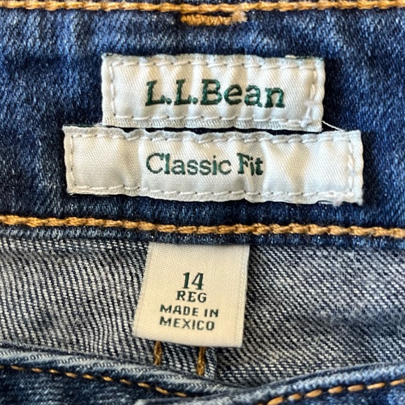 L.L. Bean Women’s True Shape High Rise Slim Leg Jeans - Picture 2 of 11